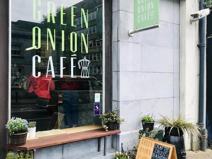 Green Onion Café
